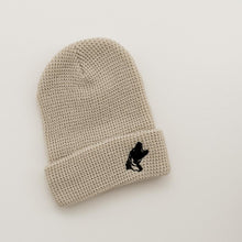Load image into Gallery viewer, ColdStrike&#39;s cream waffle knit beanie
